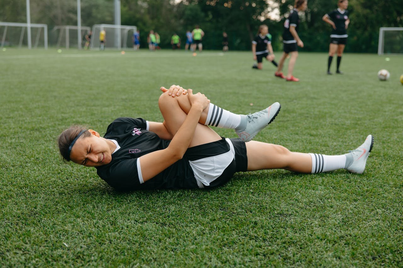 When to Consult a Foot Doctor for Sports Injuries